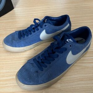 Nike Men's Blue Sneakers